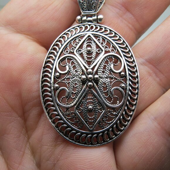 *925 Sterling Silver Antique Pendant - Picture 3 of 5